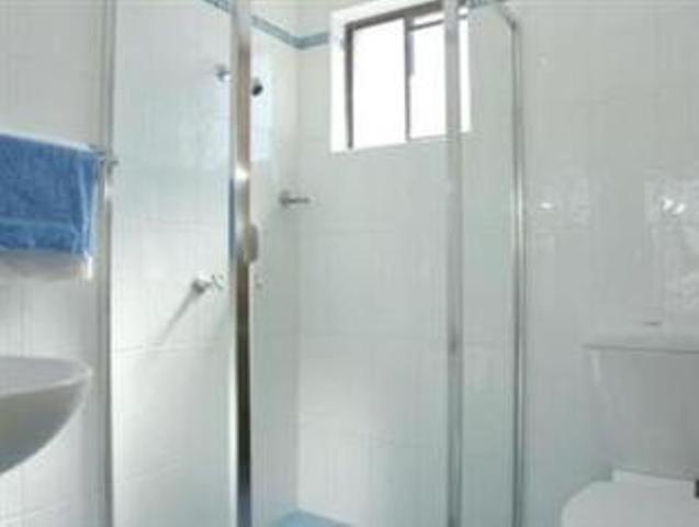 Bay Executive Motel เบทแมนส์เบย์ ภายนอก รูปภาพ