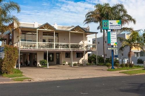 Bay Executive Motel เบทแมนส์เบย์ ภายนอก รูปภาพ