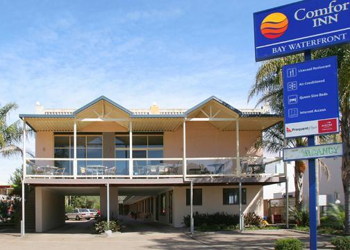Bay Executive Motel เบทแมนส์เบย์ ภายนอก รูปภาพ